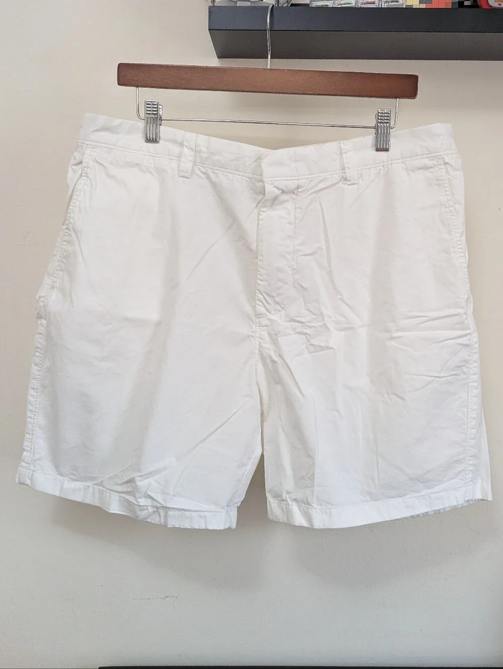 Men's J.Crew White Chino Shorts, Size 38